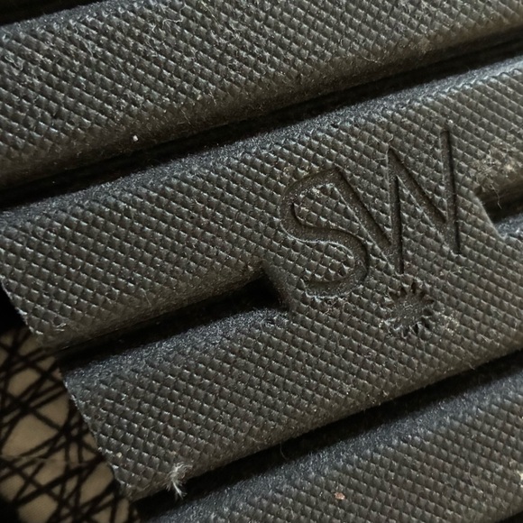 Stuart Weitzman Black Furry Women's Slippers - Picture 8 of 8